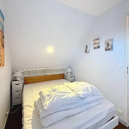 Duplex Accueillant 4 Pers, A 100m De La Avec Balcon, Acces Direct, Wifi - Merville-franceville - Fr-1-465-105 *