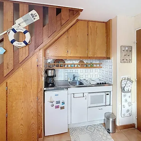 Duplex Accueillant 4 Pers, A 100m De La Avec Balcon, Acces Direct, Wifi - Merville-franceville - Fr-1-465-105 Apartment *